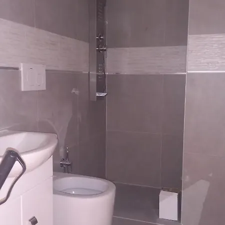 Palazzo Novecento Centro Storico Bed & Breakfast Lecco